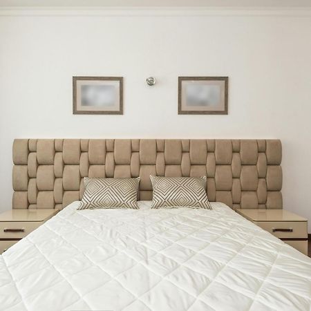 Hotel Krone A Family Hotel Near Igi Airport Delhi New Delhi Exterior photo