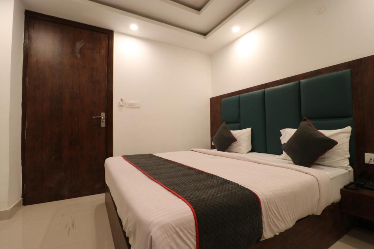 Hotel Krone A Family Hotel Near Igi Airport Delhi New Delhi Exterior photo