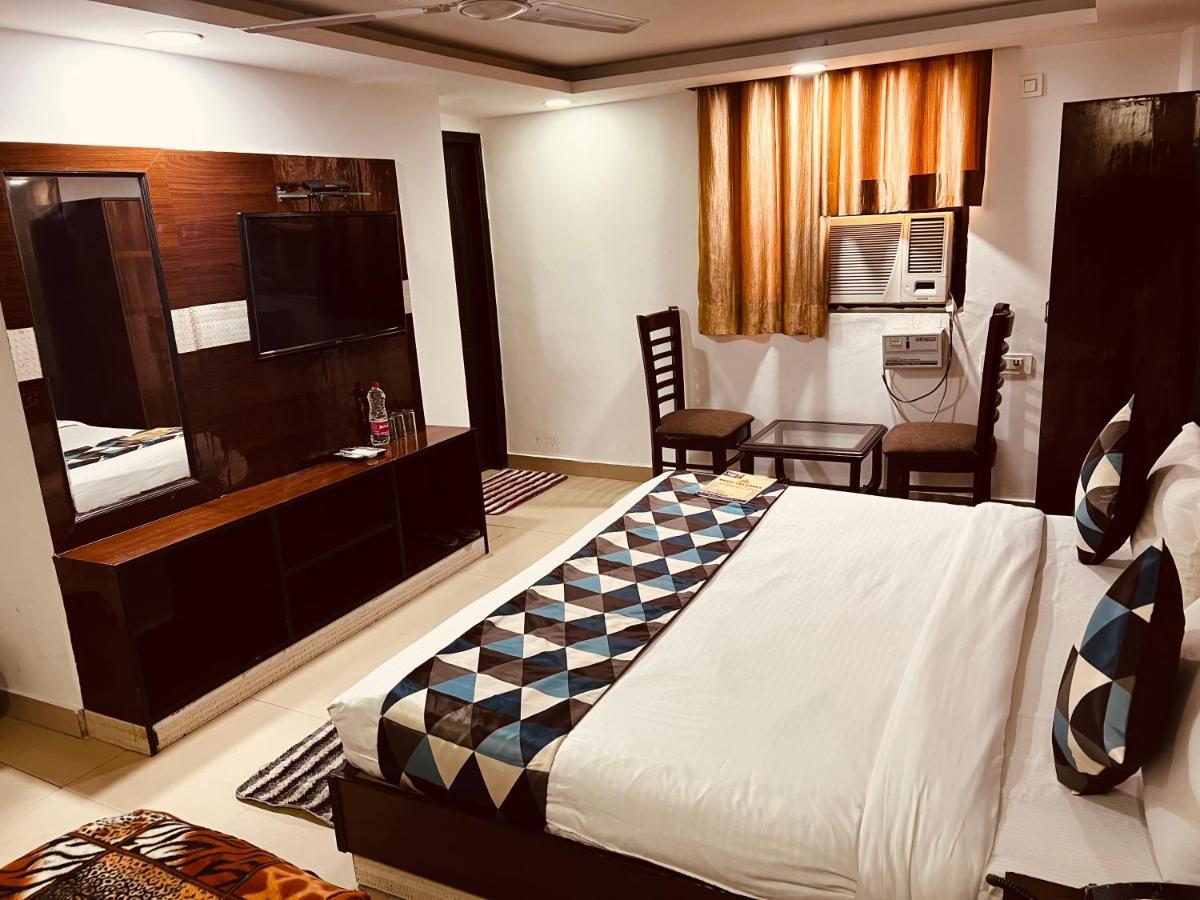 Hotel Krone A Family Hotel Near Igi Airport Delhi New Delhi Exterior photo