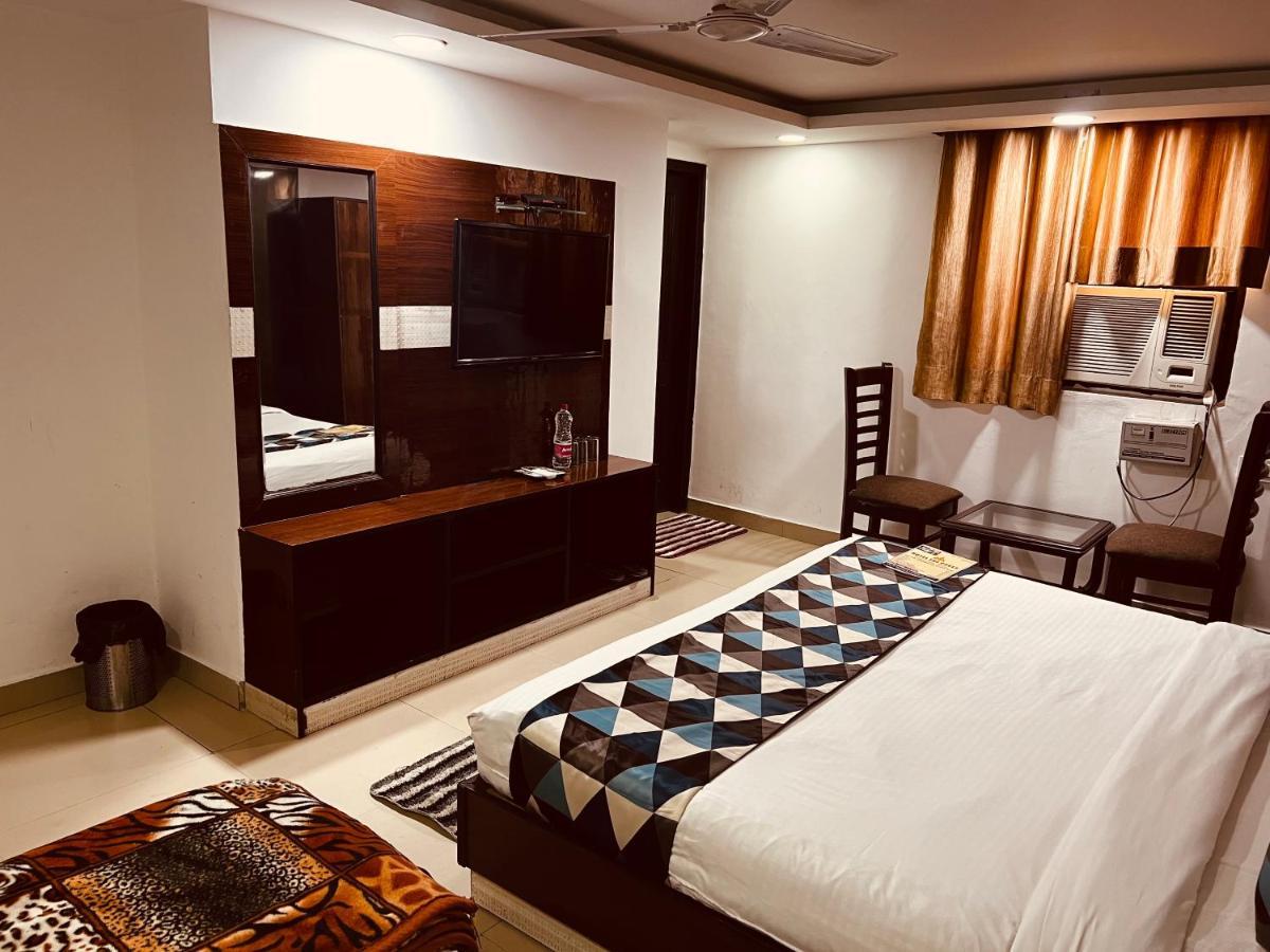 Hotel Krone A Family Hotel Near Igi Airport Delhi New Delhi Exterior photo