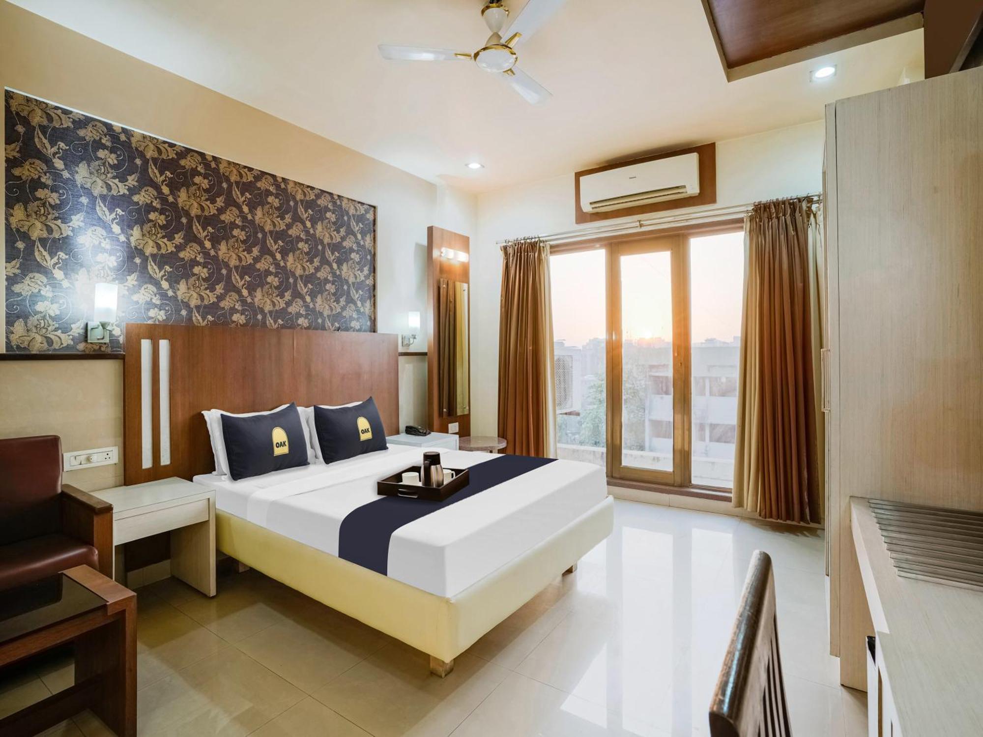 Hotel Krone A Family Hotel Near Igi Airport Delhi New Delhi Exterior photo