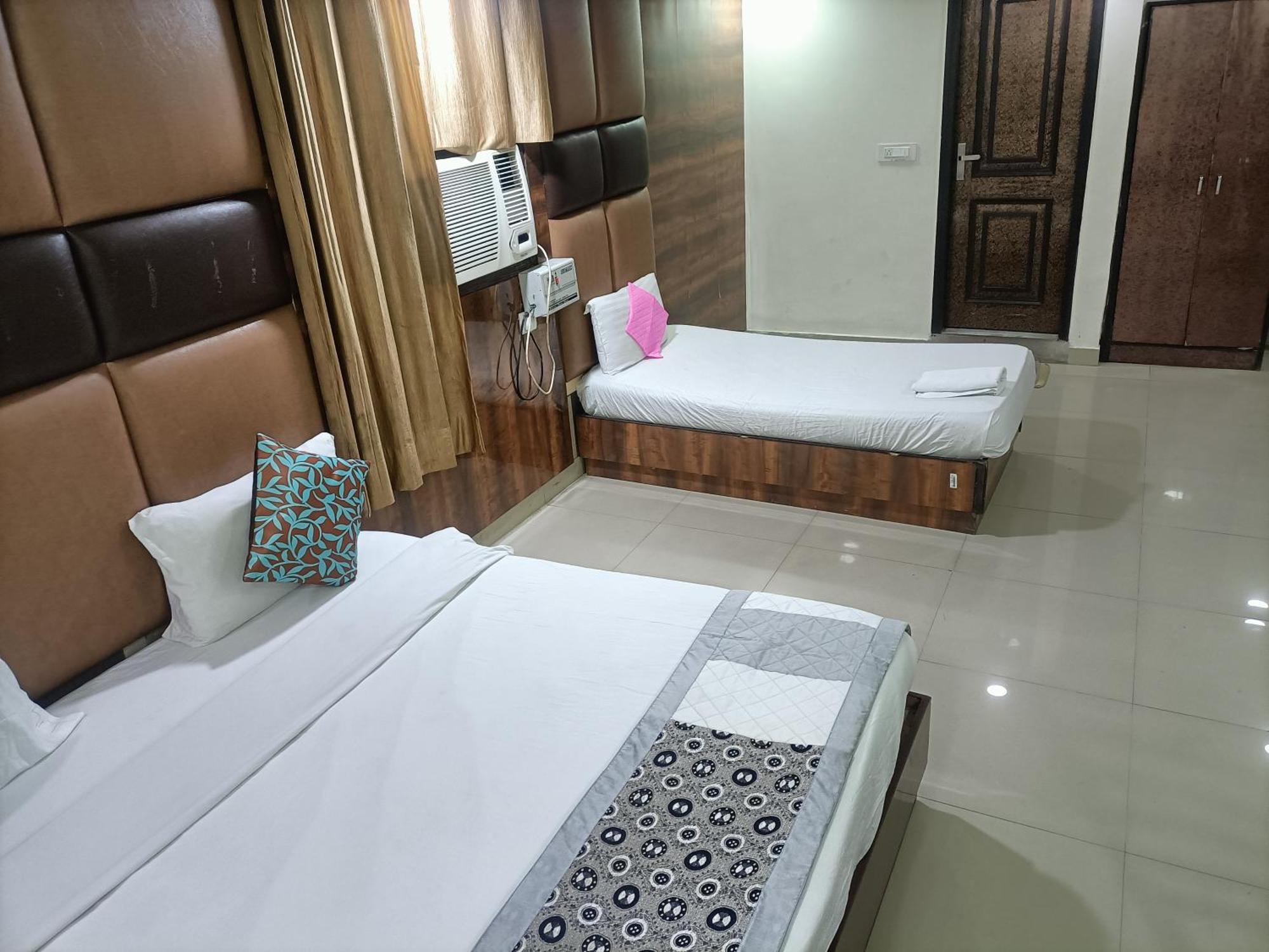 Hotel Krone A Family Hotel Near Igi Airport Delhi New Delhi Exterior photo