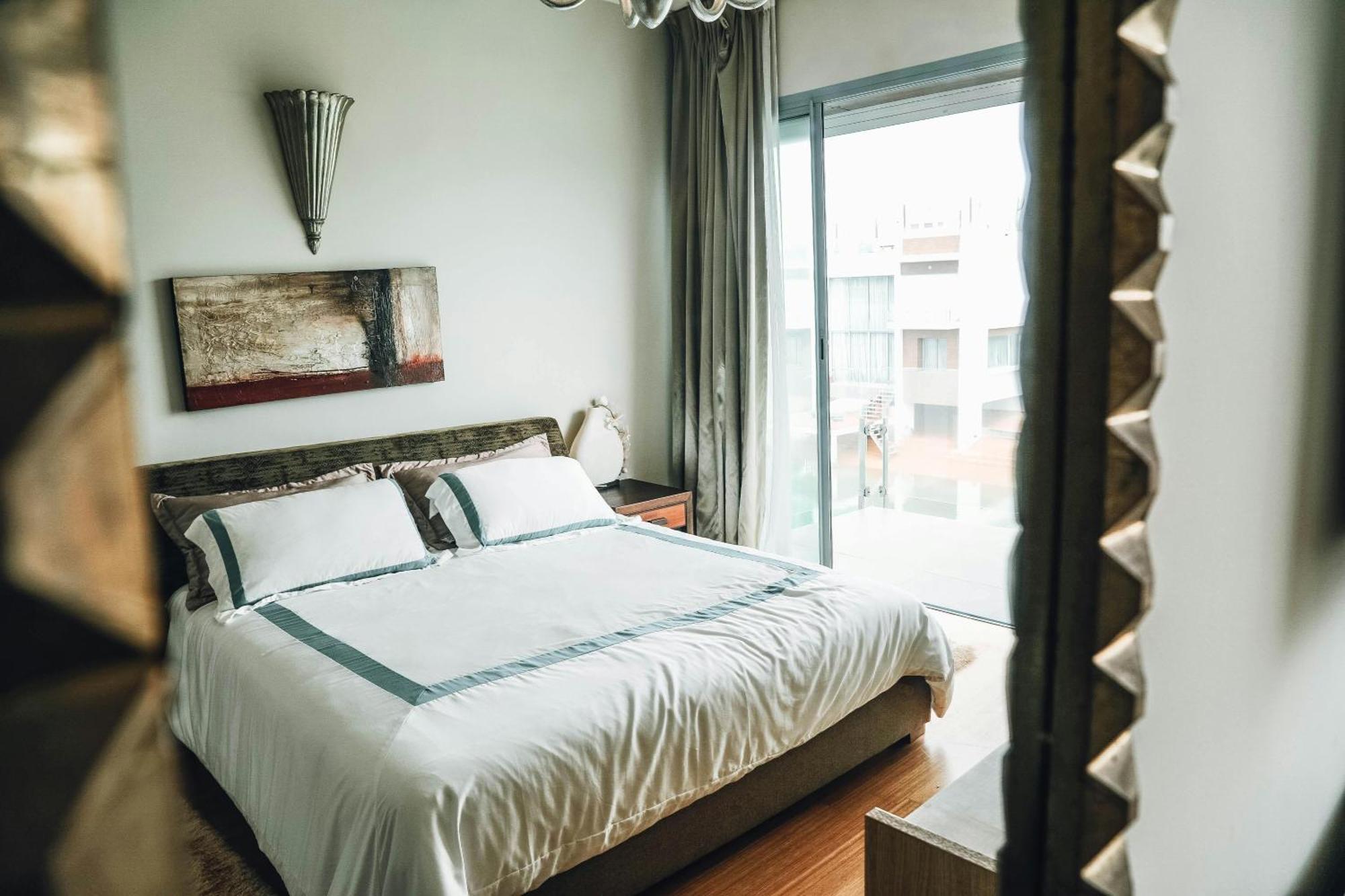 Hotel Krone A Family Hotel Near Igi Airport Delhi New Delhi Exterior photo